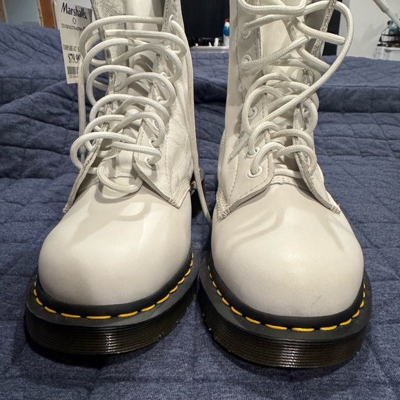 NWT white dr martens - Picture 2 of 6